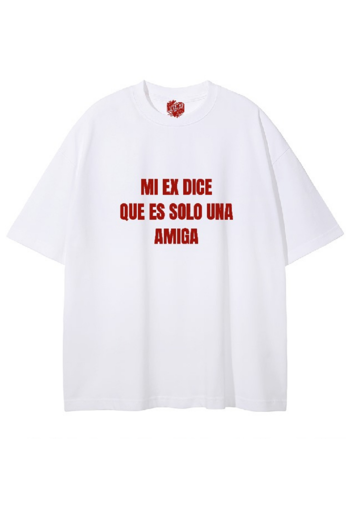 CAMISETA "ES SOLO UNA AMIGA"